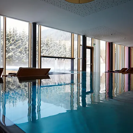 Falkensteiner L 4 Star Superior ホテル 4*