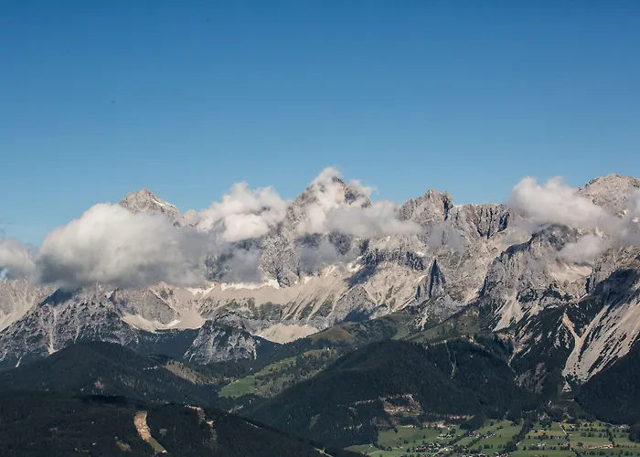 Готель Falkensteiner L 4 Star Superior 4*